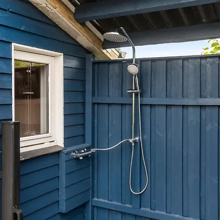 Stunning In V With Wifi